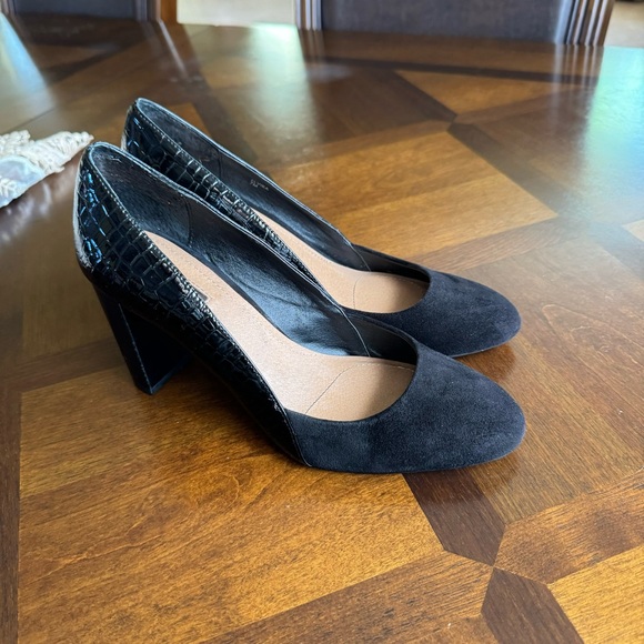 Tahari High heels Elvira EUC - Picture 2 of 6